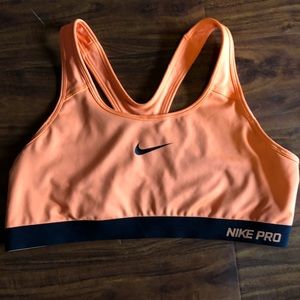 Women’s Nike dri fit sports bra orange XL